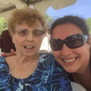 Meet your Posher, Melissa